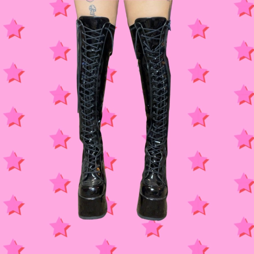 Camel 300 Demonias ONLY WORN ONCE FOR PICTURES, brand new condition - Picture 2 of 2